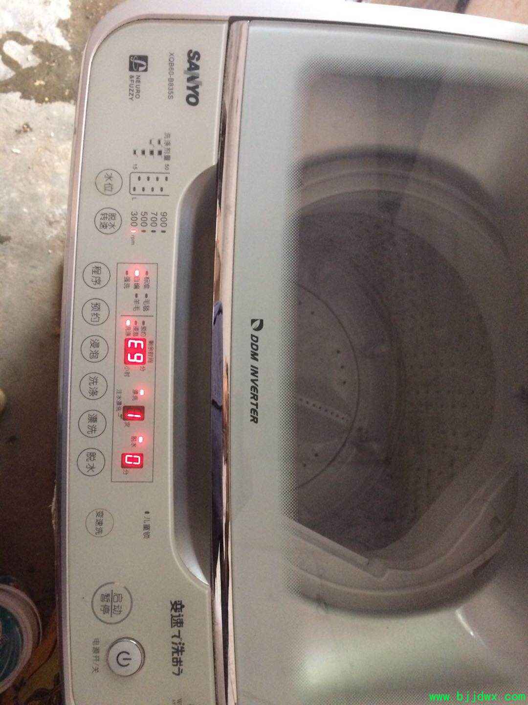 ǹ