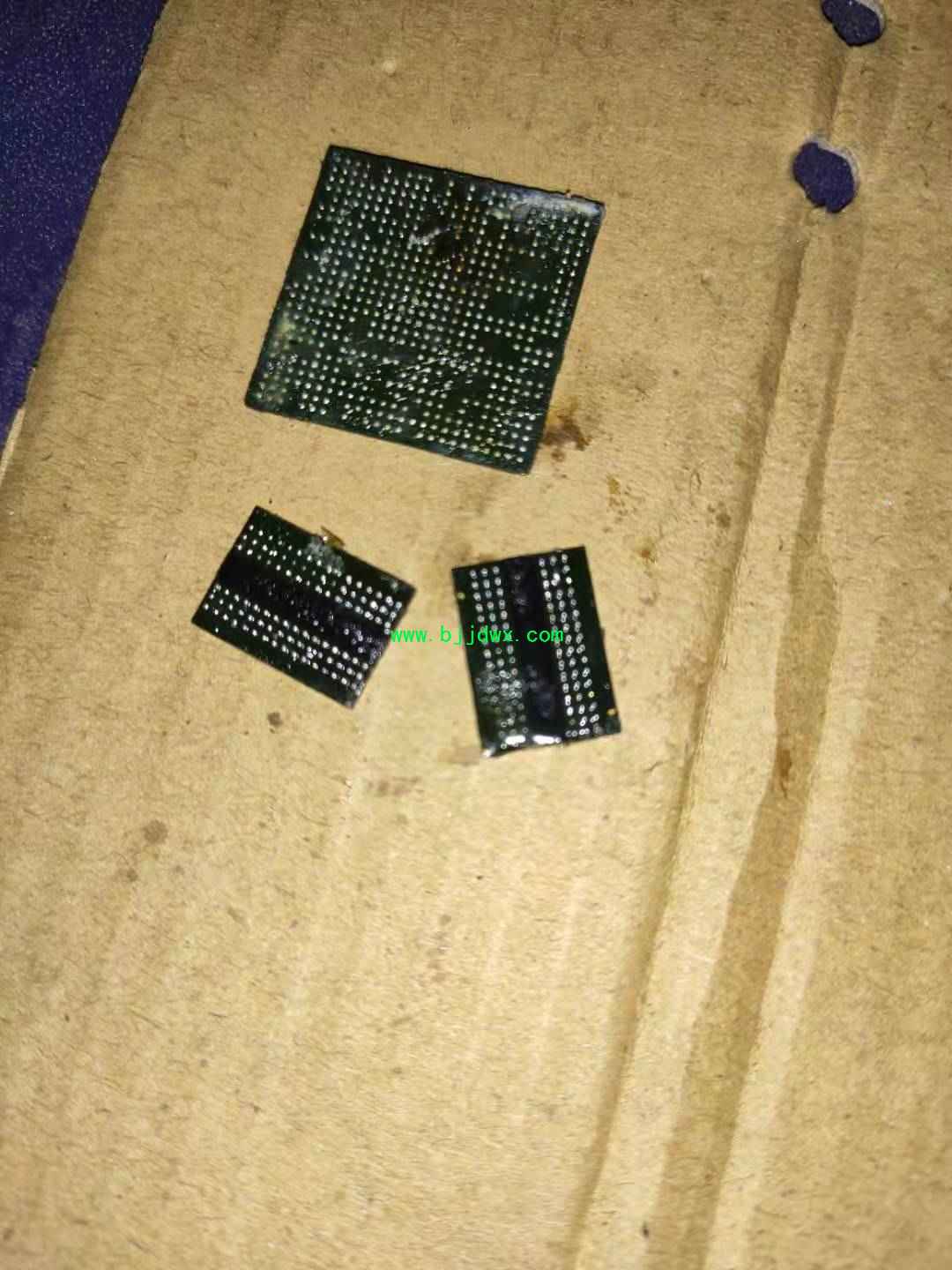 拆下DDR 及主控芯片.jpg