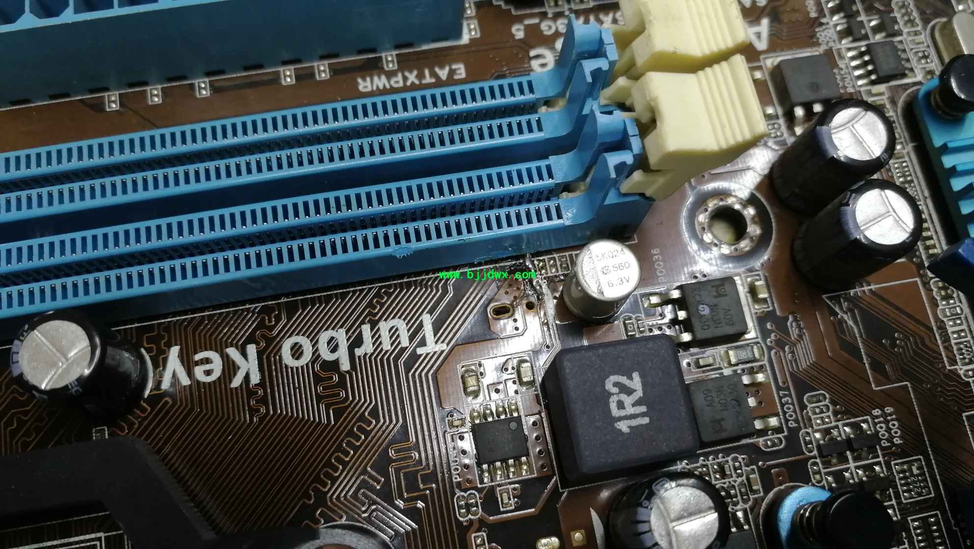 1584964956686391_210.jpg