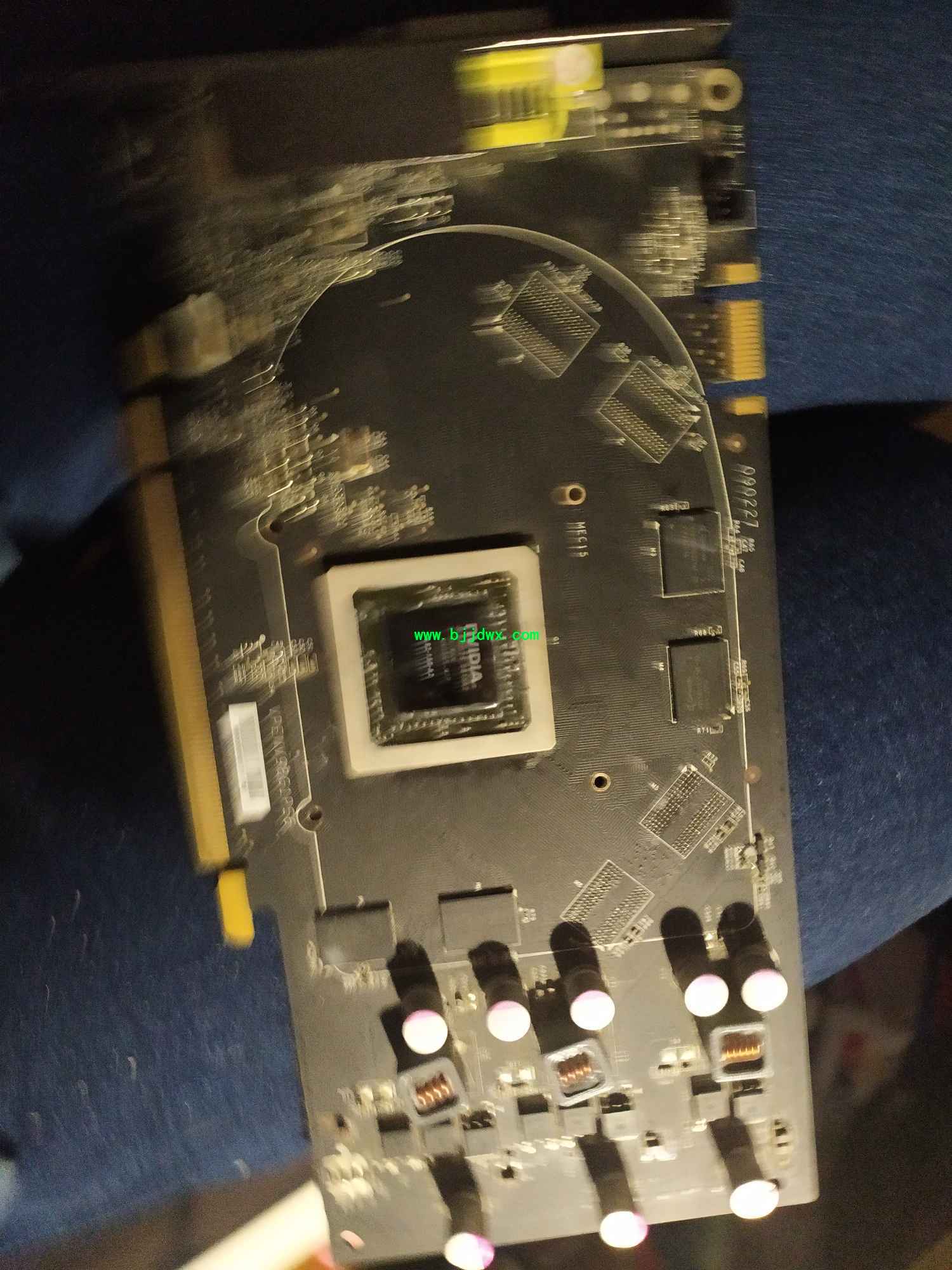 1585575629074384_221.jpg
