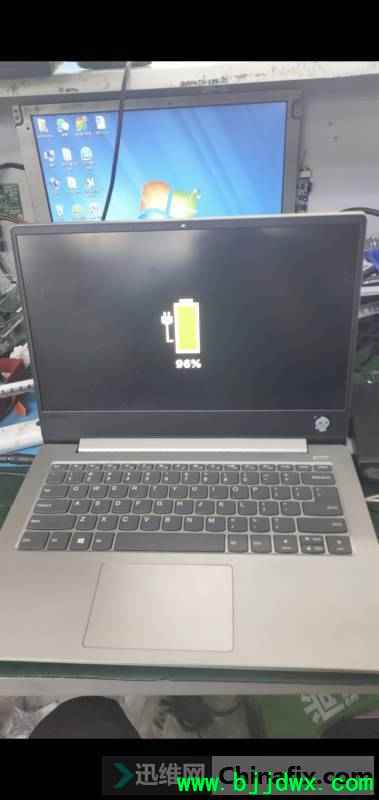 014059vk9yrbb4o5ko7d7g.jpg.thumb.jpg