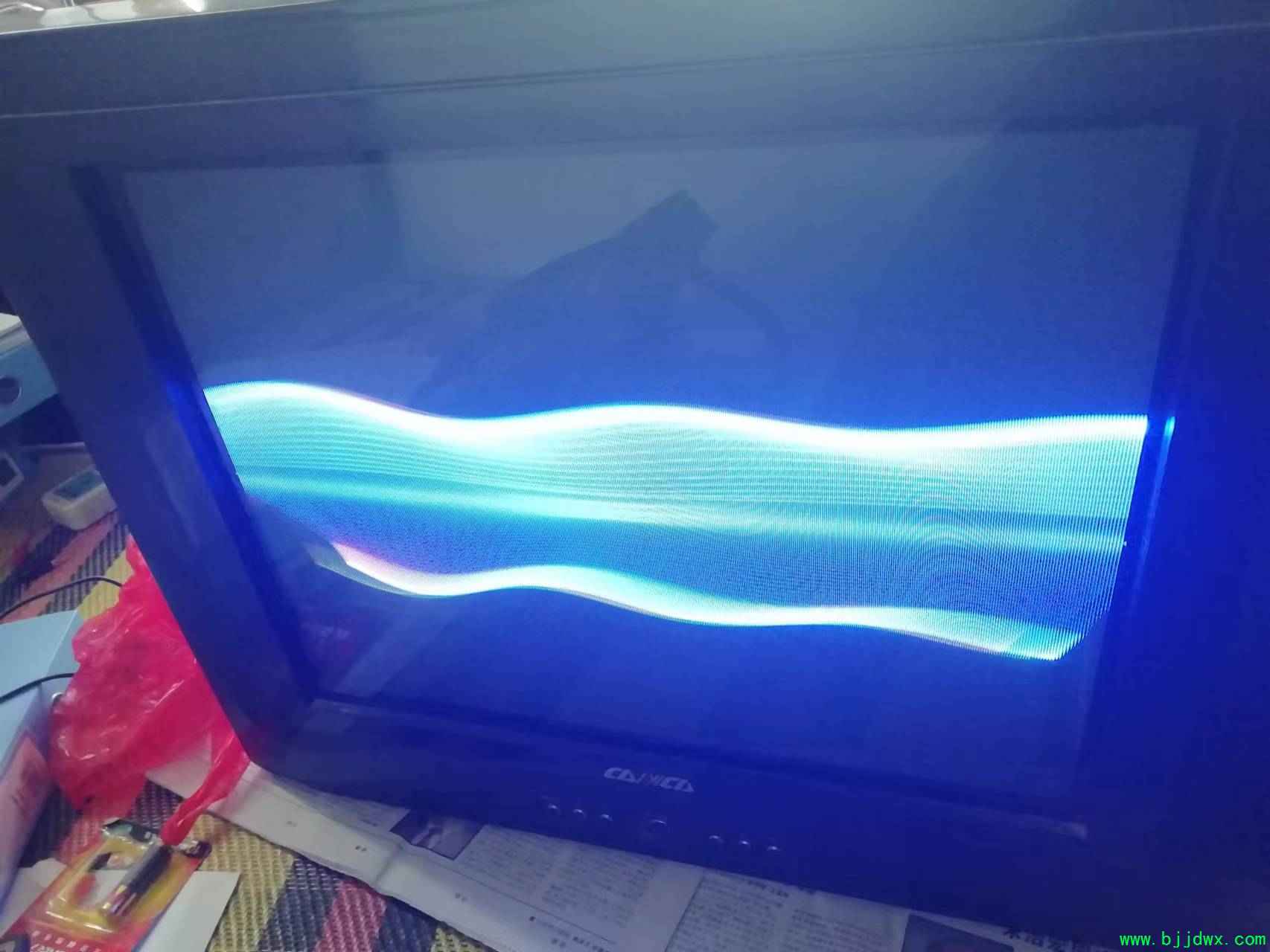 խ