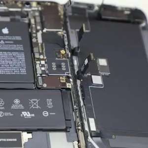 iPhoneXS max 为毛不能扩容？看主板 .硬盘.CPU分层的深度拆解！