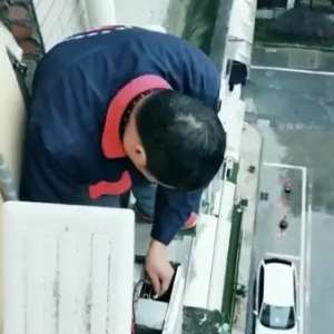 家里空调用着用着不制热了，还冒烟怎么办？看这里