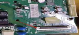 TCL D43A810电视开机出现屏幕自检故障维修用TV160连接电路板图像正常且屏参没有错误