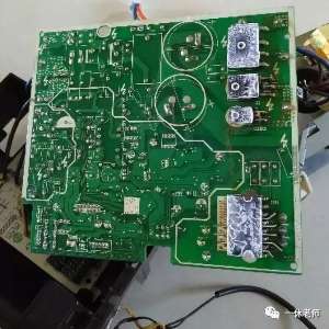 格力变频空调显示E6故障【维修主板】