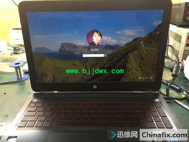 三修HP暗夜精灵Q173笔记本不开机，被做了手脚，原来是这儿坏了