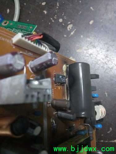 G915WAʾά