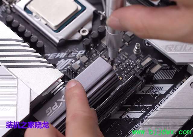 超详细图文+视频电脑组装教程,装机之家手把手教你组装一台电脑