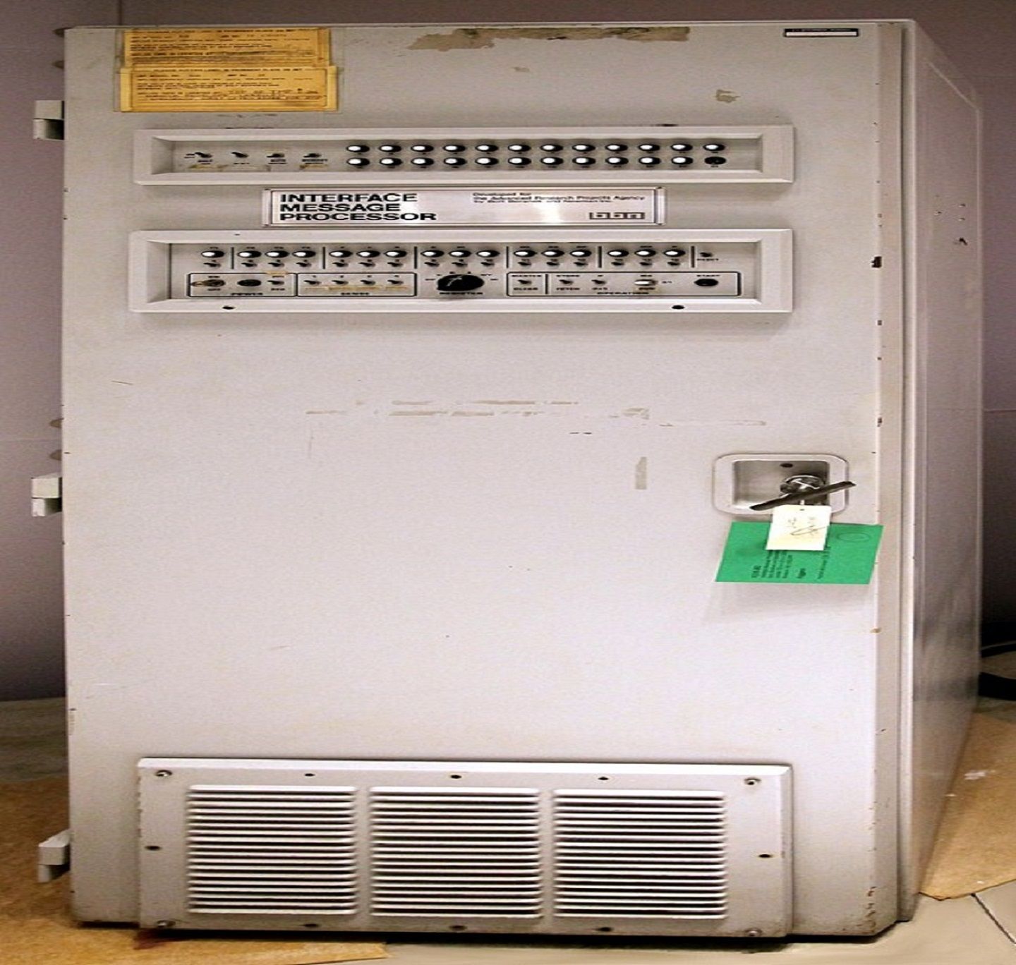 005527y85vc8lojce46j6z.jpg