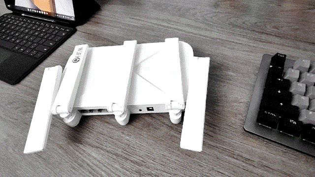 023951mobfx4gh9yh8x98l.gif