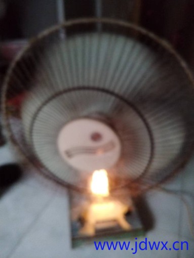 002.jpg