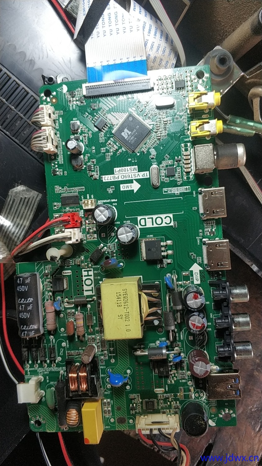 乐华 32L15主板；TP.VST69D.PB773.jpg