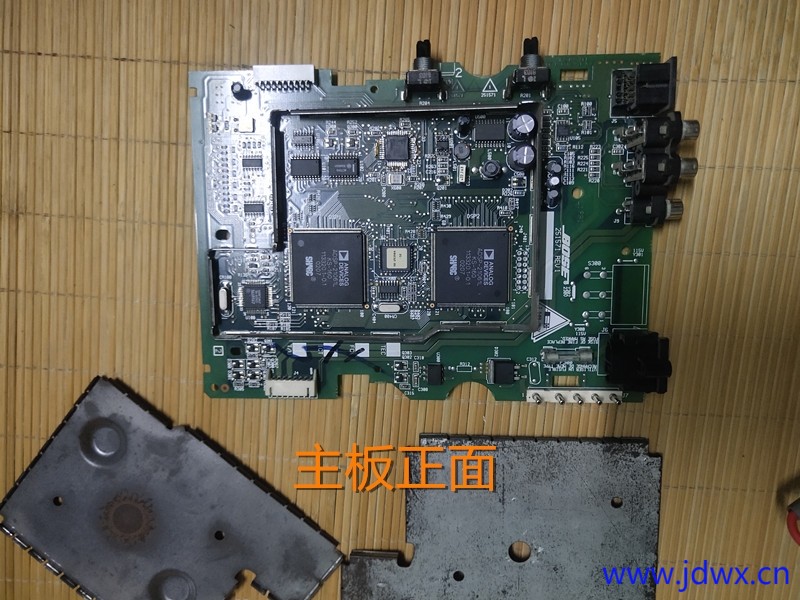 11 正面拆掉屏蔽罩IMG_20250915_204942.jpg