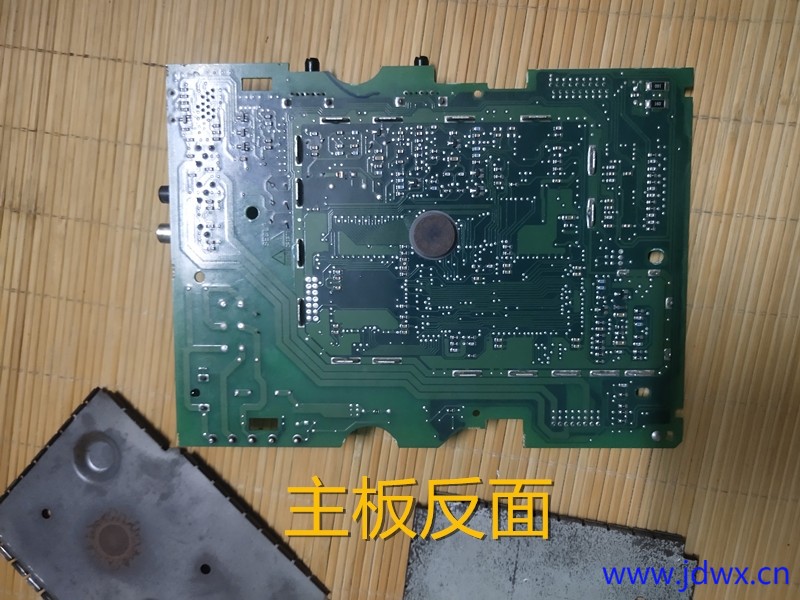 13 反面 拆掉屏蔽罩IMG_20250915_204951.jpg