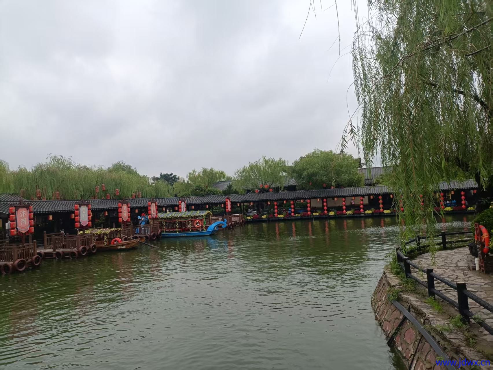 e476272c9db616fac269061f36bb3485.jpg
