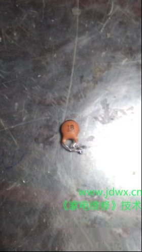 21寸杂牌CRT彩电冷机不开机检修思路记