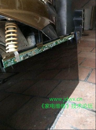 贴牌32寸飞利浦液晶换液晶屏幕过程