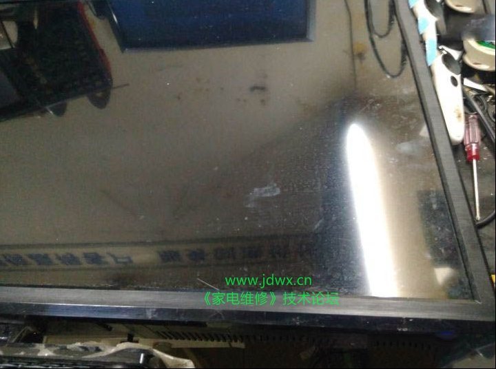杂牌液晶电视更换灯珠实操（图）