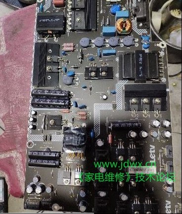 乐视55寸液晶电视通电不开机检修思路