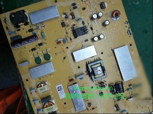 小米一代液晶电视通电后不开机的故障检修