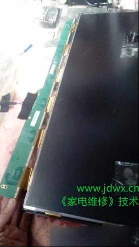 26寸液晶电视背光不亮换灯条的过程