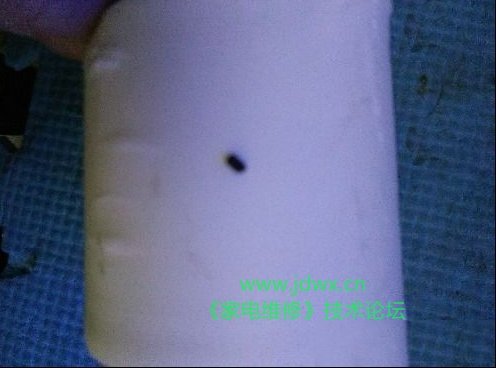 由VD826引起液晶电视黑屏的检修思路