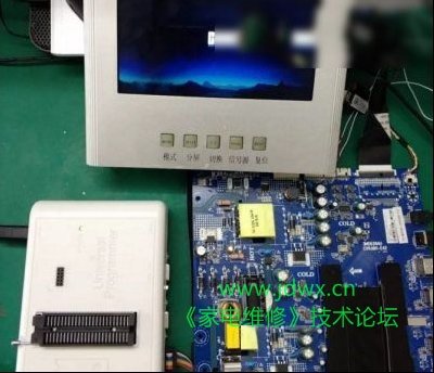 看尚C32KD110液晶电视开机卡在LOGO画面的检修思路