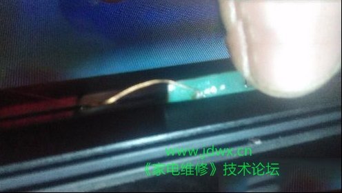 飞线法修复京东方液晶屏灰屏故障