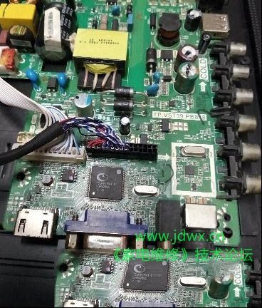32英寸杂牌液晶组装换三合一板后花屏的调试方法