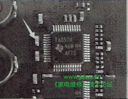 乐视S40 AIR液晶电视热机后声音失真的检修思路