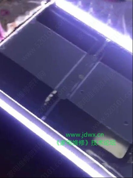 夏普LCD-52LX530A液晶电视灰屏检修思路