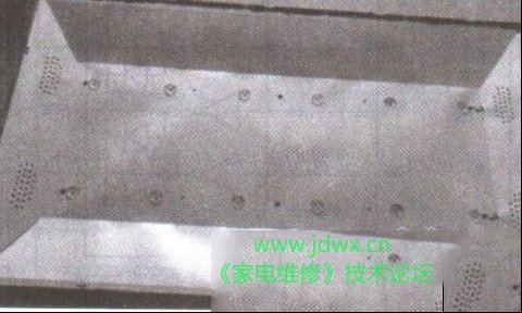 飞利浦32PHF5082/T3液晶电视黑屏的检修思路