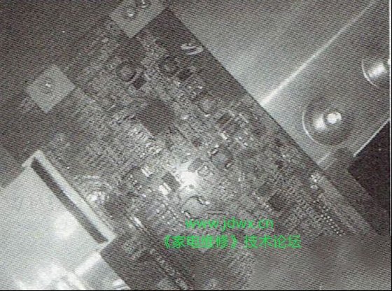 索尼KDL-40EX520液晶电视灰屏的检修思路