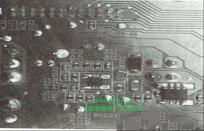 夏普LCD-52X50A液晶电视红灯闪烁2次后不开机的维修