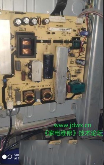 东芝40E100C液晶电视雷击后不开机的维修