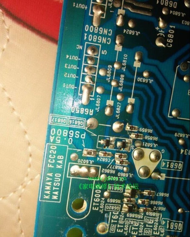 索尼KDL-46EX700液晶电视电源指示灯闪6下的维修思路
