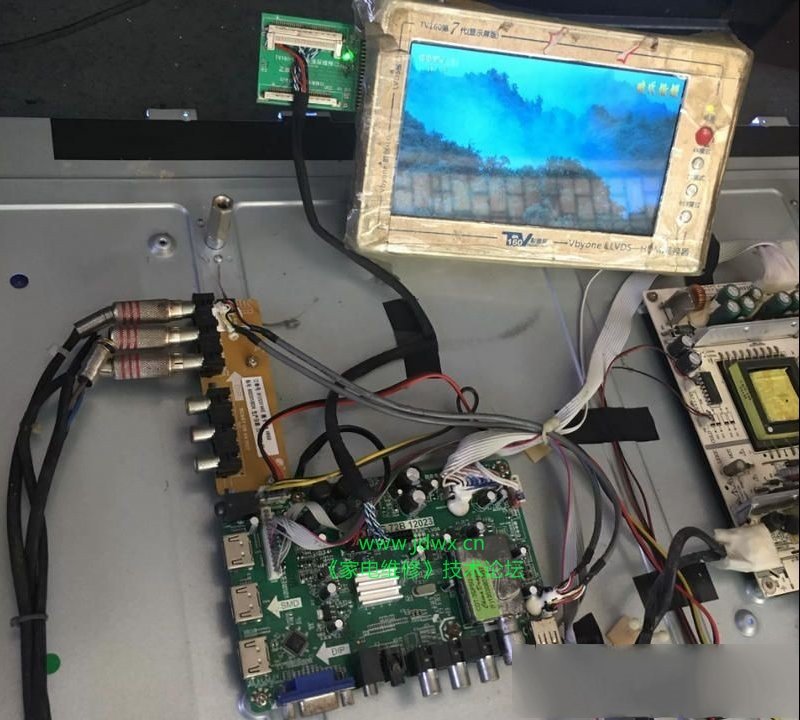 三洋32CE530ALED液晶电视二次开机黑屏的维修