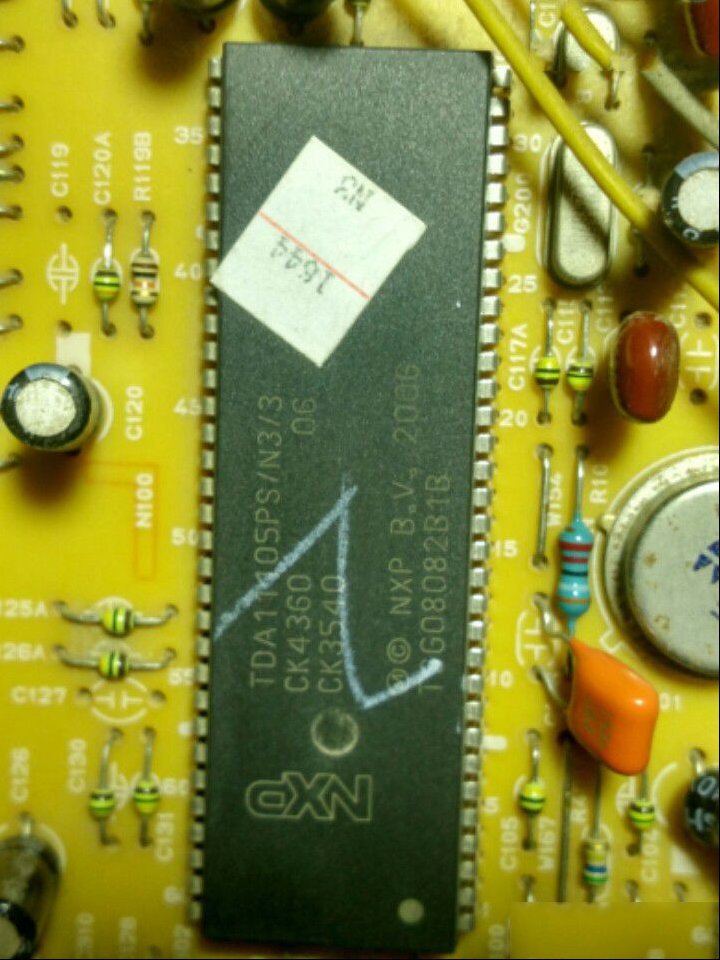 长虹PF21300H彩电遭雷击后主芯片损坏后处理