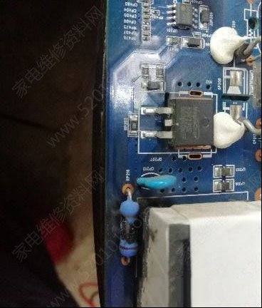长虹55D3700i液晶电视不开机且指示灯不亮