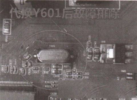 长虹LED42C2000(LJ1N)液晶电视图像无彩色的检修思路