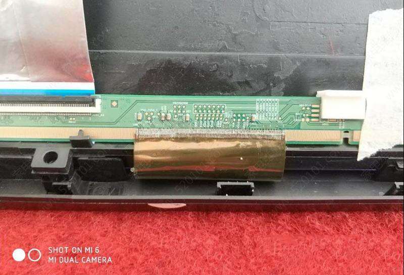 长虹液晶电视手工焊接边板排线的过程