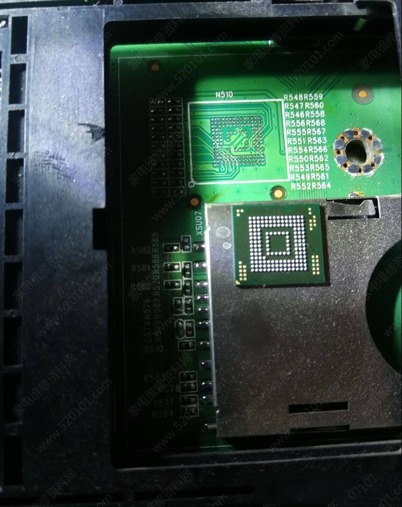 康佳LED49R6610液晶电视出现红绿蓝自检画面的维修