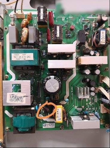 海信TLM3237液晶电视有时候无法开机的检修思路