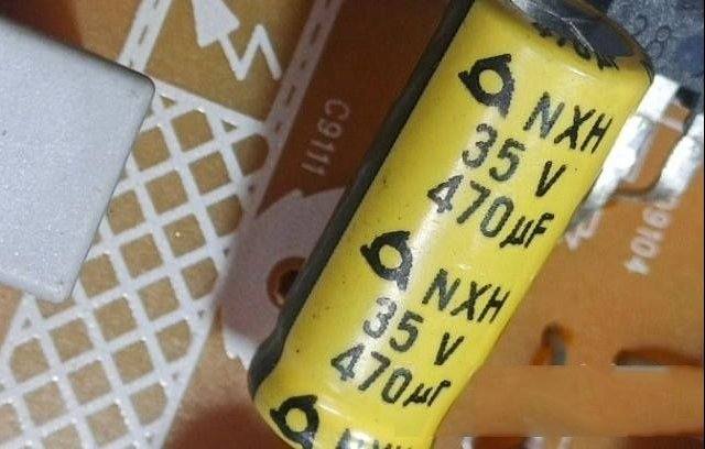 创维32E300E液晶电视不开机的检修思路