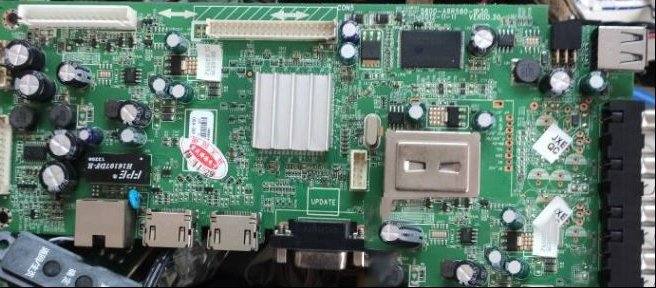 创维32E321W液晶电视指示亮蓝灯不开机的维修