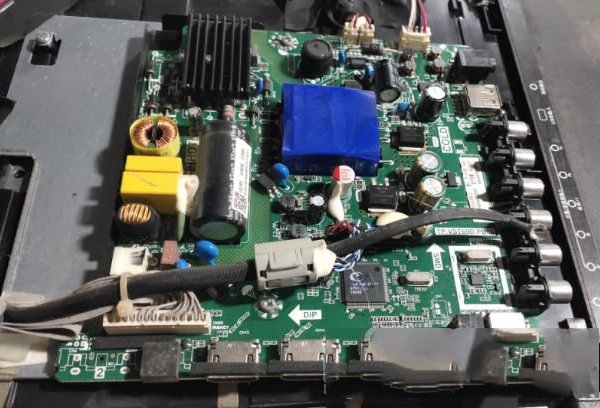 海尔LE32B3300W液晶电视指示灯亮但不开机的检修思路