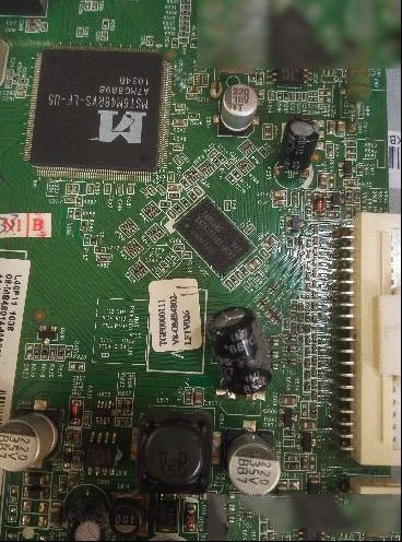 TCL 40F11液晶电视画面有横道干扰的故障检修