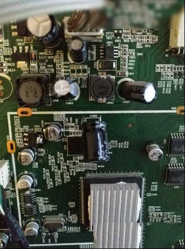 TCL 46E9FBE液晶电视反复自动开关机的检修思路