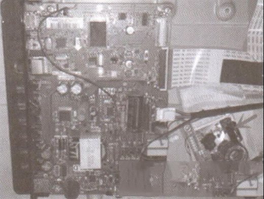 TCL L32FB1液晶电视黑屏但伴音正常的维修